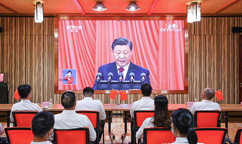 “勠力同心，，， 勇毅前行”  <br>全体党员集中收看二十大开幕盛况